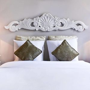 Kamer met een King Size Bed
